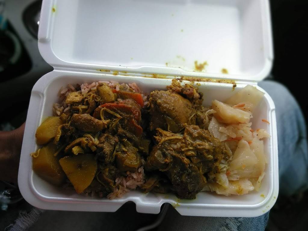 Caribbean Vybz Bar & Grille | restaurant | 7114 St Clair Ave, Cleveland, OH 44103, USA | 2168628878 OR +1 216-862-8878