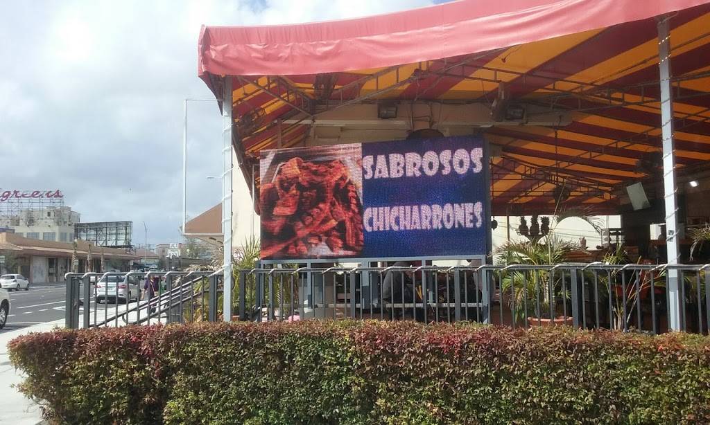 El Castillo De Las Frutas | restaurant | 1101 W Flagler St, Miami, FL 33130, USA | 3055483800 OR +1 305-548-3800