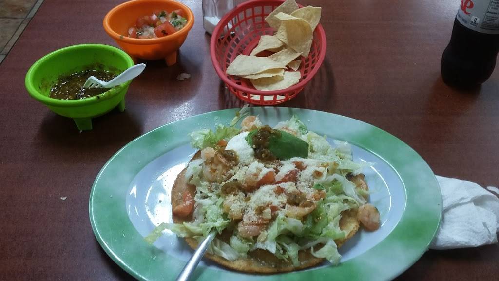 Tacos El Viajero | restaurant | 2025 S Beckley Ave, Dallas, TX 75224, USA | 2149425089 OR +1 214-942-5089