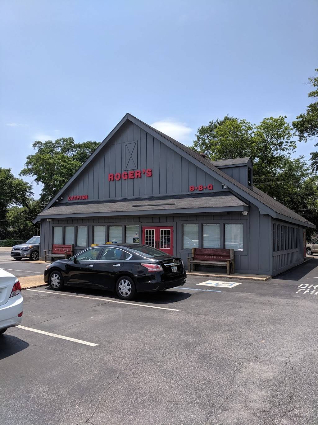 Rogers Bar-B-Que | restaurant | 117 New Franklin Rd, LaGrange, GA 30240, USA | 7068120041 OR +1 706-812-0041