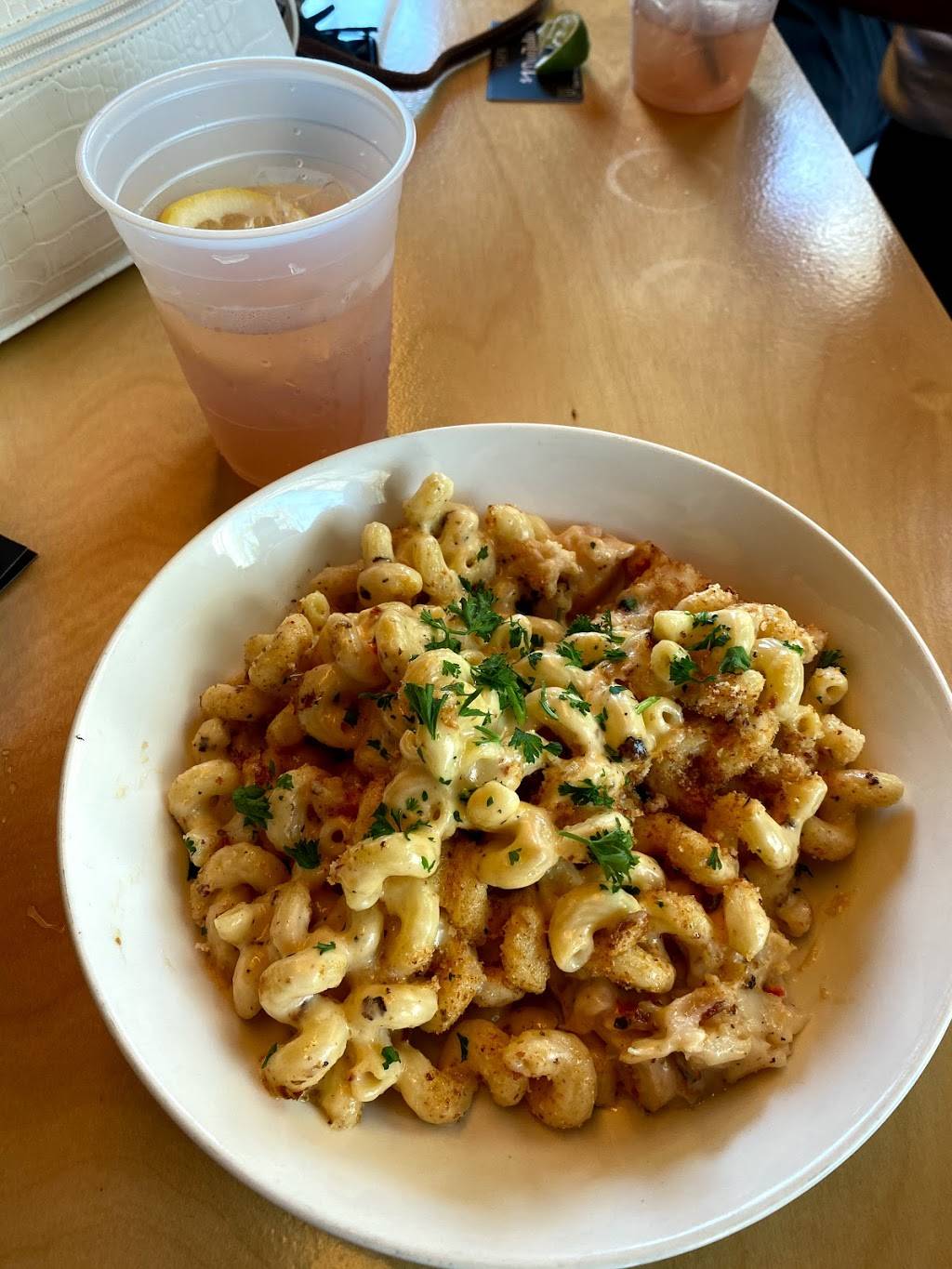 General Admission | restaurant | 3311 Cahuenga Blvd W, Los Angeles, CA 90068, USA | 3239635011 OR +1 323-963-5011