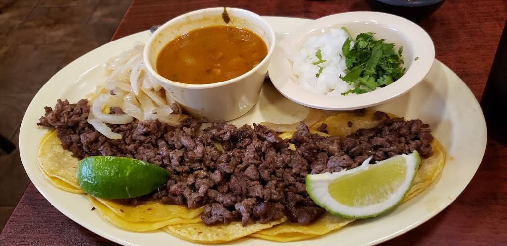 Tostada Regia Long Point | restaurant | 10066 Long Point Rd, Houston, TX 77055, USA | 7136363914 OR +1 713-636-3914