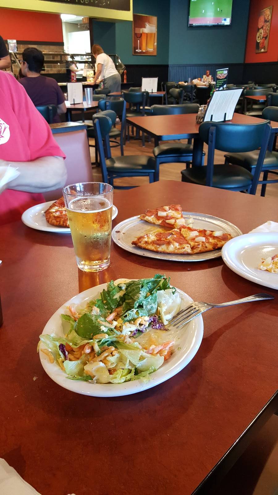 Round Table Clubhouse | meal delivery | 3045 Alamo Dr, Vacaville, CA 95687, USA | 7074461900 OR +1 707-446-1900