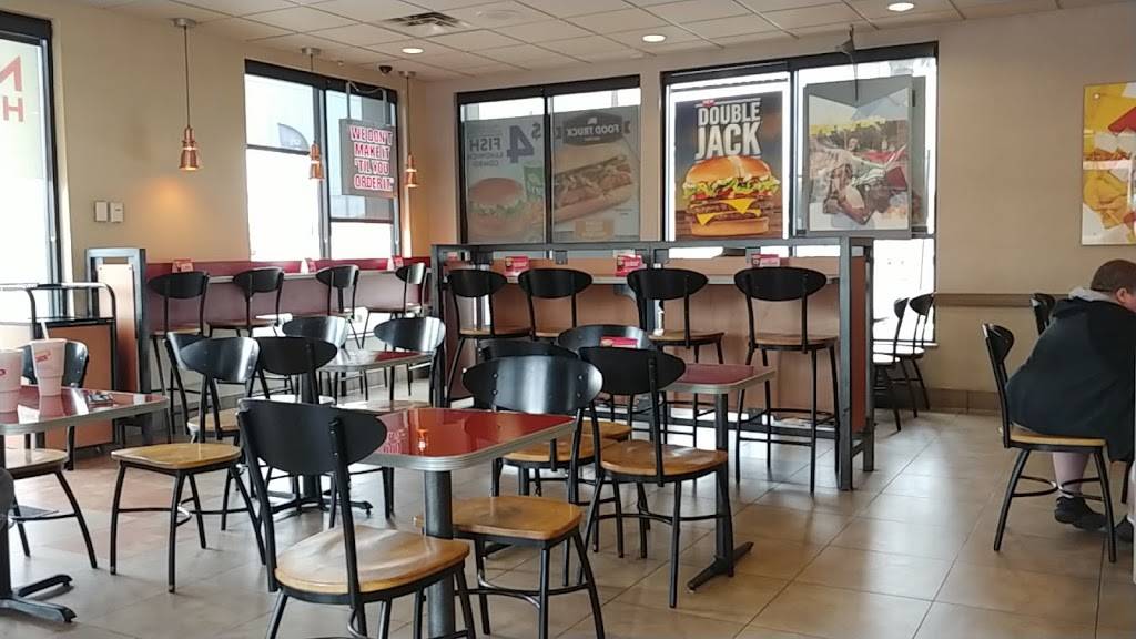 Jack in the Box | restaurant | 751 N Placentia Ave, Fullerton, CA 92831, USA | 7149933814 OR +1 714-993-3814