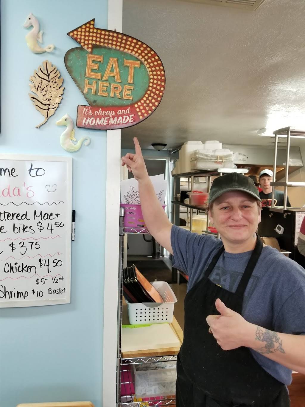 Freda’s Fish Fry | restaurant | 2696 Patterson Rd, Wayland, MI 49348, USA | 2697921330 OR +1 269-792-1330