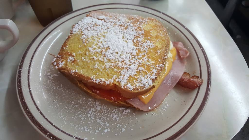 Donut Gallery Diner | restaurant | 83 Harbor Dr, Key Biscayne, FL 33149, USA | 3053619985 OR +1 305-361-9985