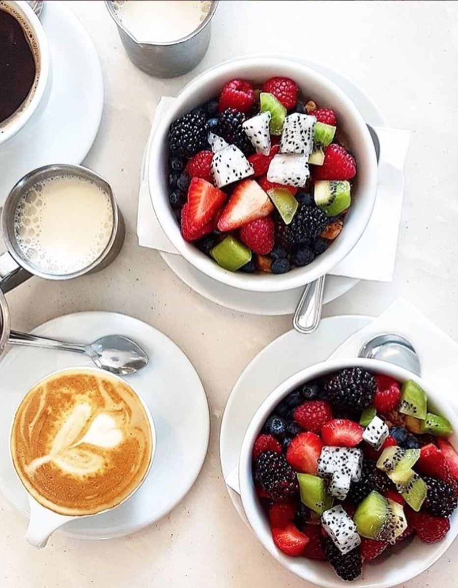 Olive & Thyme | restaurant | 3821 W Riverside Dr, Burbank, CA 91505, USA | 8185571560 OR +1 818-557-1560