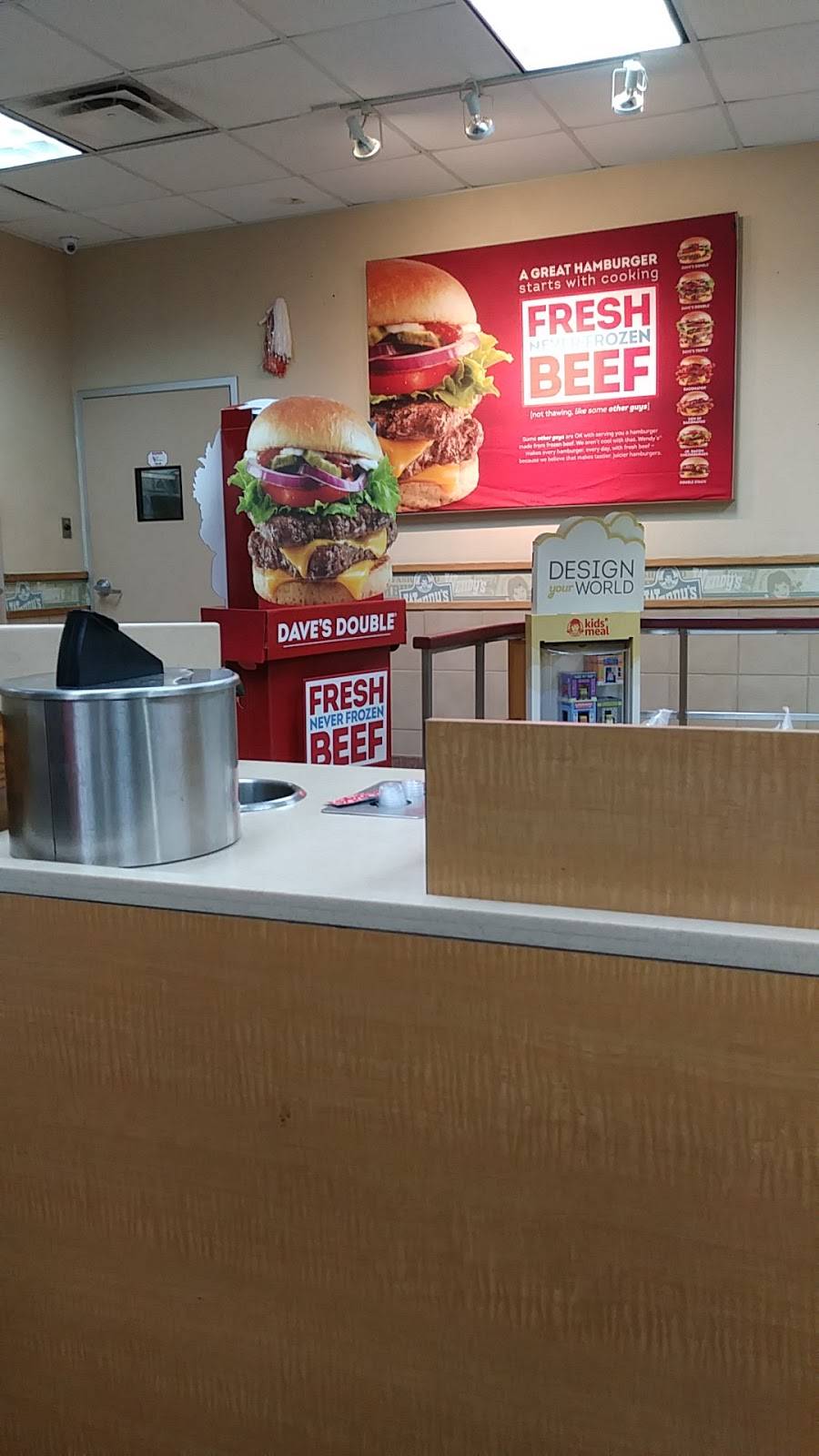 Wendys | restaurant | 606 East 10th St E, Palmetto, FL 34221, USA | 9417294664 OR +1 941-729-4664