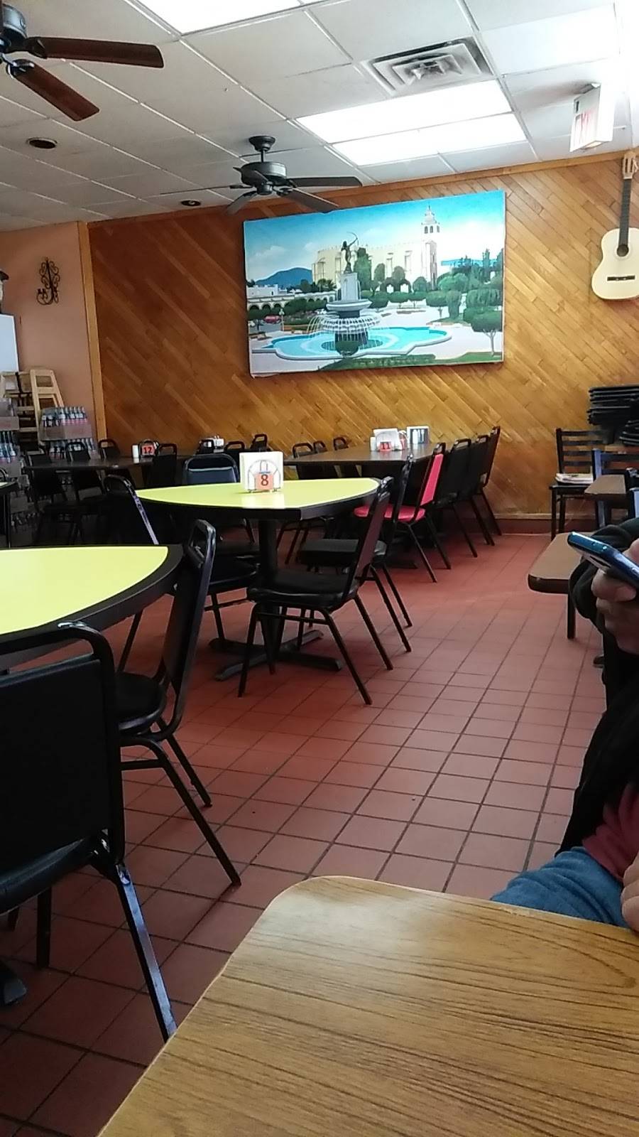 Hermanos Cruz Barbacoa Estilo Ixmiquilpan Hgo. | restaurant | 111 E Centerville Rd, Garland, TX 75041, USA | 9729264180 OR +1 972-926-4180