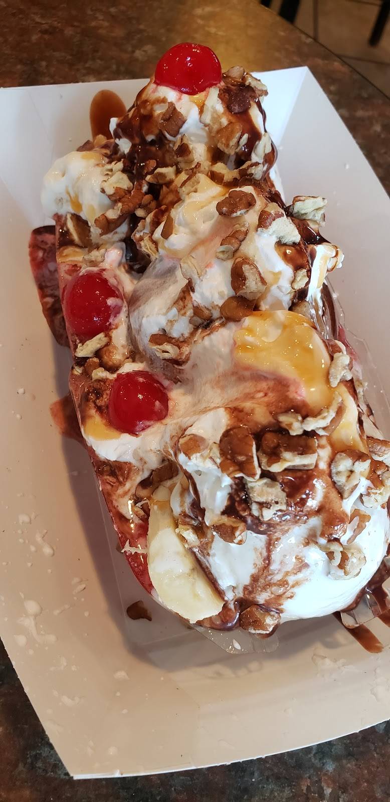 Durbin Farms Sandwich Shop | meal takeaway | 2130 7th St S, Clanton, AL 35045, USA | 2057557225 OR +1 205-755-7225