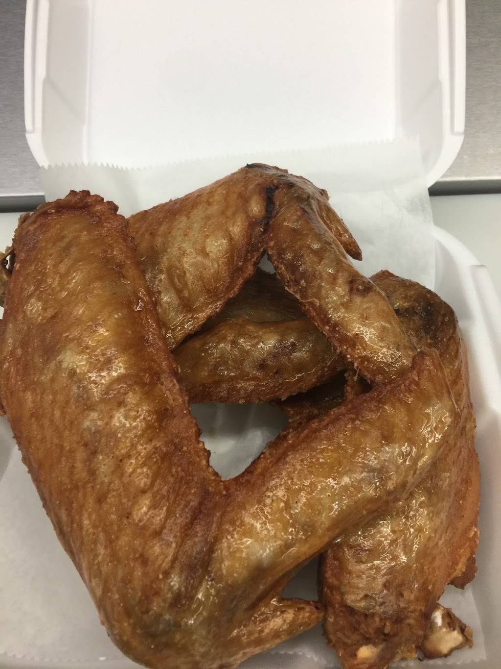 Twin Seafood | restaurant | 10240 Chef Menteur Hwy, New Orleans, LA 70127, USA | 5042467979 OR +1 504-246-7979