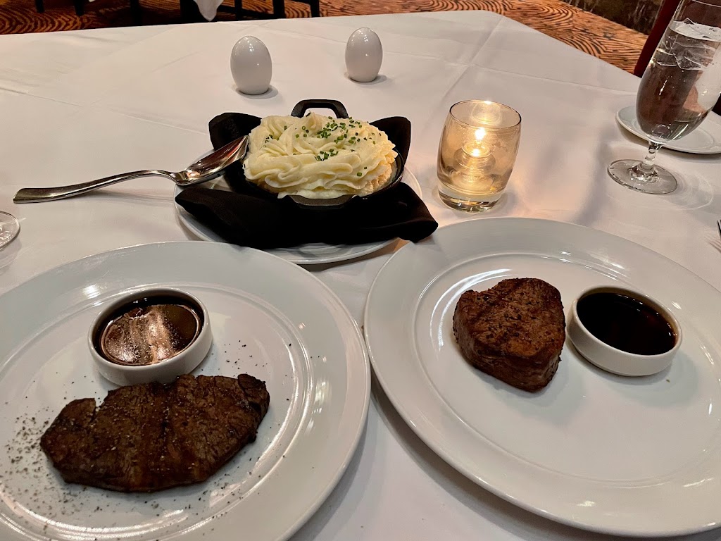 Zenith Steakhouse | restaurant | 22181 Resort Blvd, Flagstaff, AZ 86004, USA | 9288567564 OR +1 928-856-7564