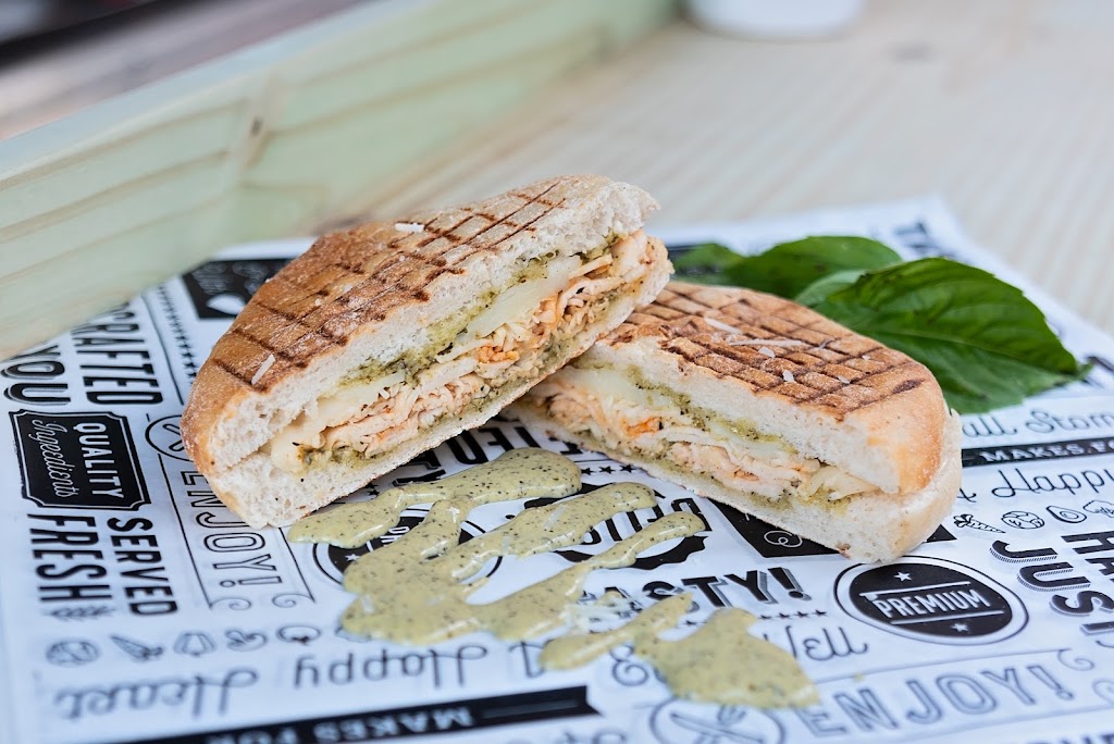 Mocha Street | restaurant | 228 3rd St N, Jacksonville Beach, FL 32250, USA | 9042404141 OR +1 904-240-4141