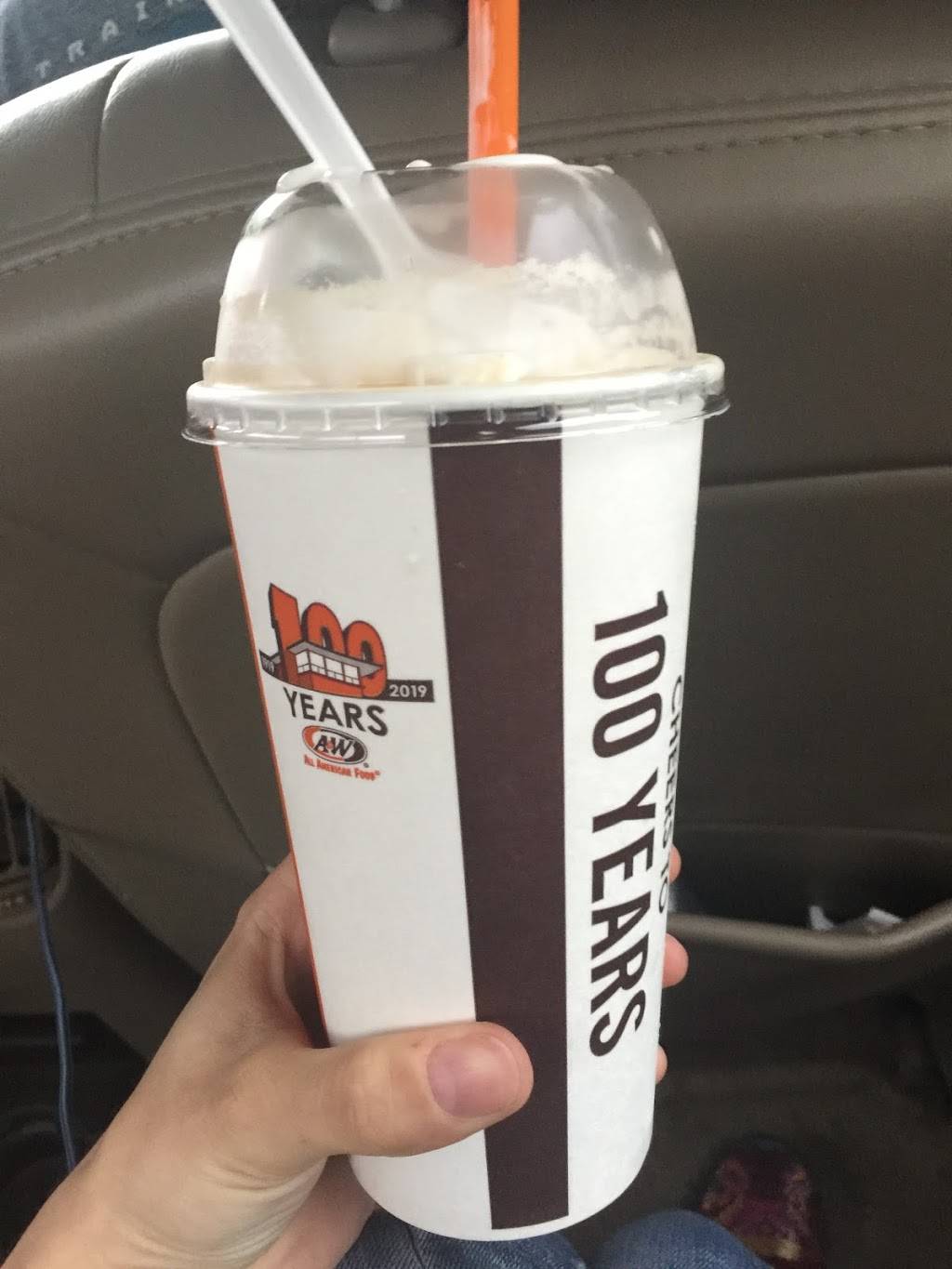 A&W Restaurant | restaurant | 774 N Lake Ave, Phillips, WI 54555, USA | 7153393104 OR +1 715-339-3104