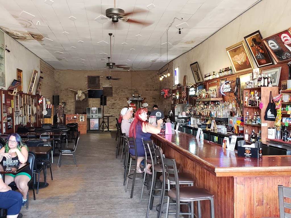 Doc Hollidays Saloon | restaurant | 517 E Allen St, Tombstone, AZ 85638, USA | 5204572247 OR +1 520-457-2247