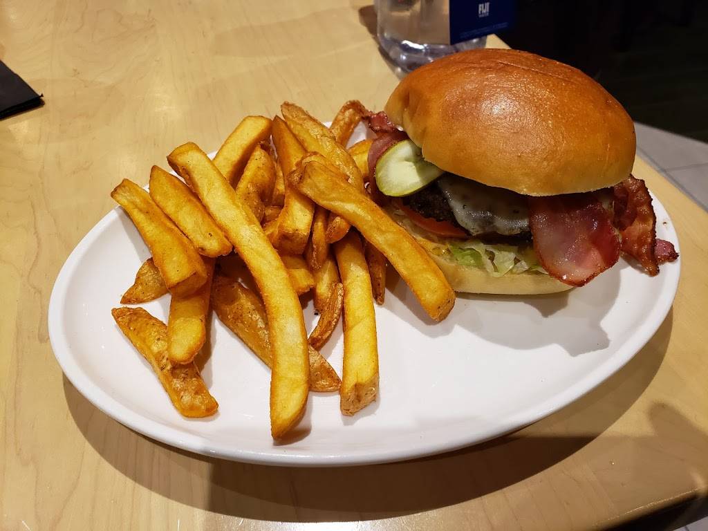 The Hearth | restaurant | Pearson Airport Terminal 1, 5980 Airport Rd, Mississauga, ON L4V 1R9, Canada | 4167763100 OR +1 416-776-3100