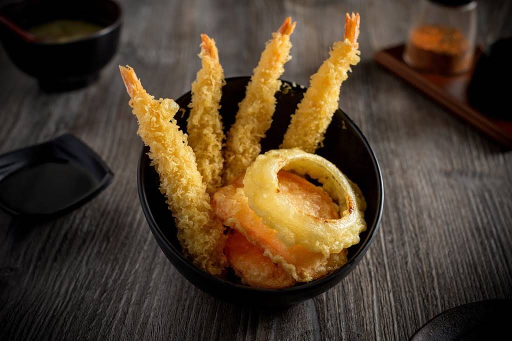 Sakae Sushi | restaurant | 2920 N Clark St, Chicago, IL 60657, USA | 7733881818 OR +1 773-388-1818