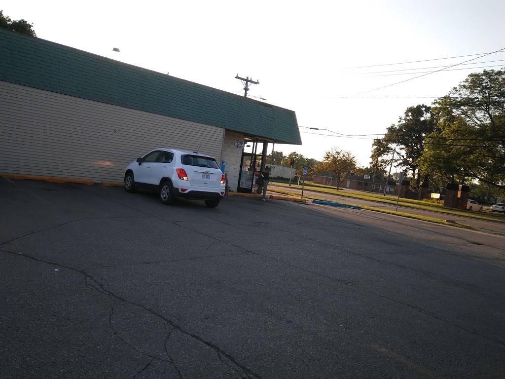 Original Buscemis | restaurant | 27980 Hoover Rd, Warren, MI 48093, USA | 5867573900 OR +1 586-757-3900