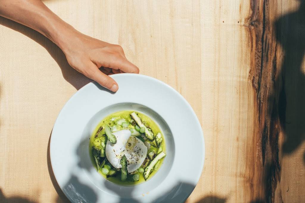 Restaurant Lumami | restaurant | 319 Chemin du Lac Gale, Bromont, QC J2L 2S5, Canada | 4505340604 OR +1 450-534-0604