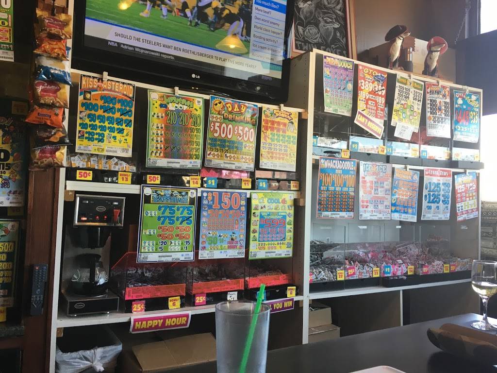 Twin Foxes | night club | 2718 Hewitt Ave, Everett, WA 98201, USA | 4252492299 OR +1 425-249-2299