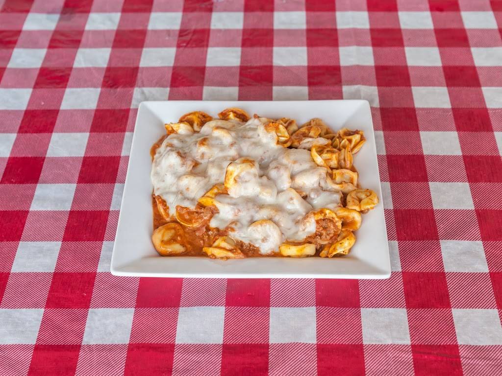 Antonellas Pizzeria | restaurant | 7591 University Blvd, Winter Park, FL 32792, USA | 4079602160 OR +1 407-960-2160