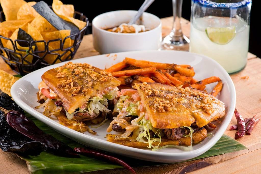 Mago Grill & Cantina | restaurant | 100 W Higgins Rd M-05, South Barrington, IL 60010, USA | 8478444400 OR +1 847-844-4400