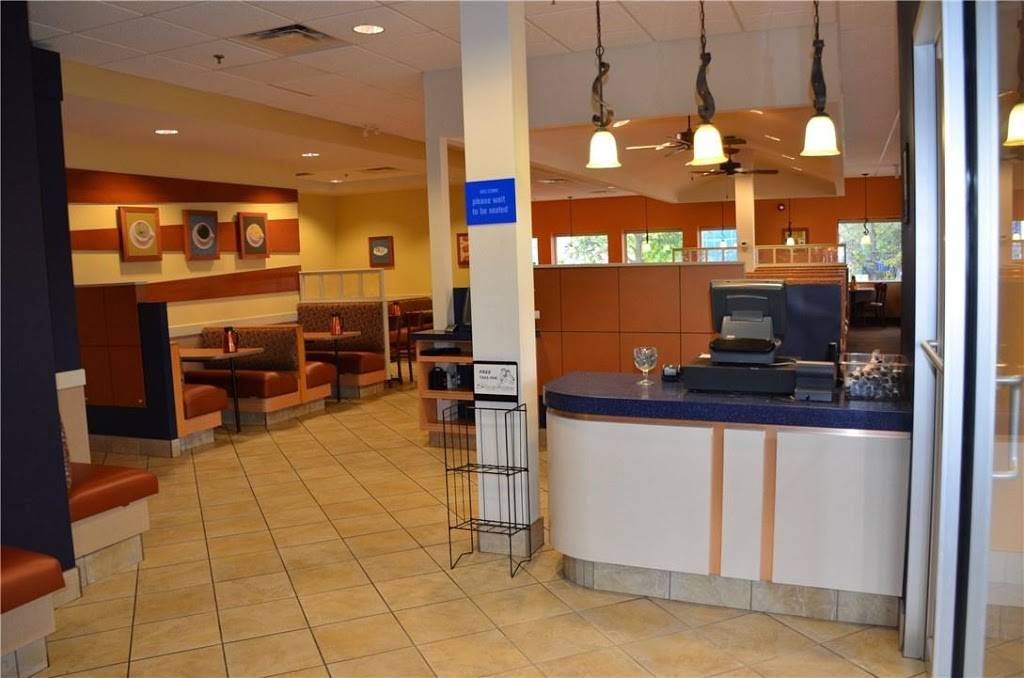 Joney Rs Eatery | restaurant | 2 Dunlop Dr, St. Catharines, ON L2R 1A2, Canada | 9059881100 OR +1 905-988-1100