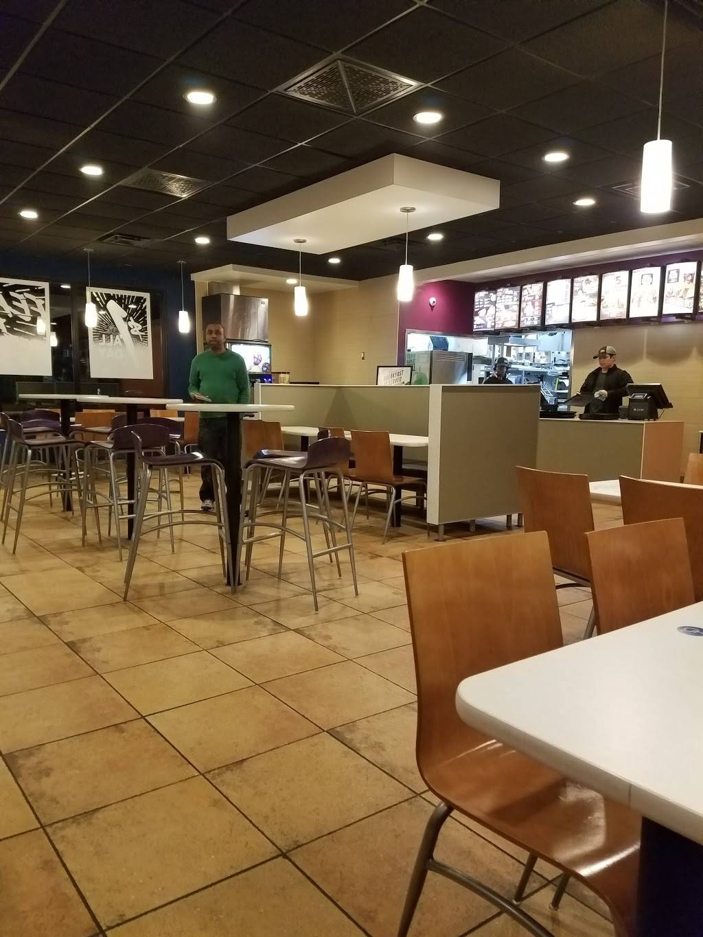Taco Bell | meal takeaway | 18415 Woodfield Rd, Gaithersburg, MD 20879, USA | 3018408356 OR +1 301-840-8356