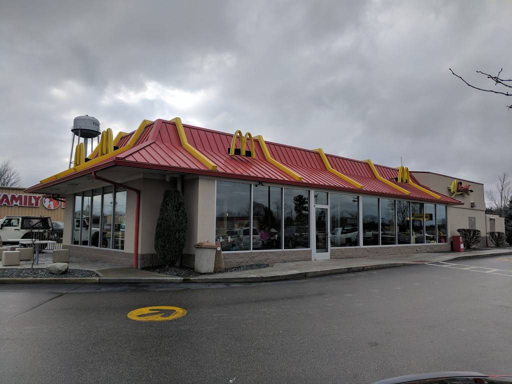 McDonalds | cafe | 301 S Adams St, Versailles, IN 47042, USA | 8126897207 OR +1 812-689-7207