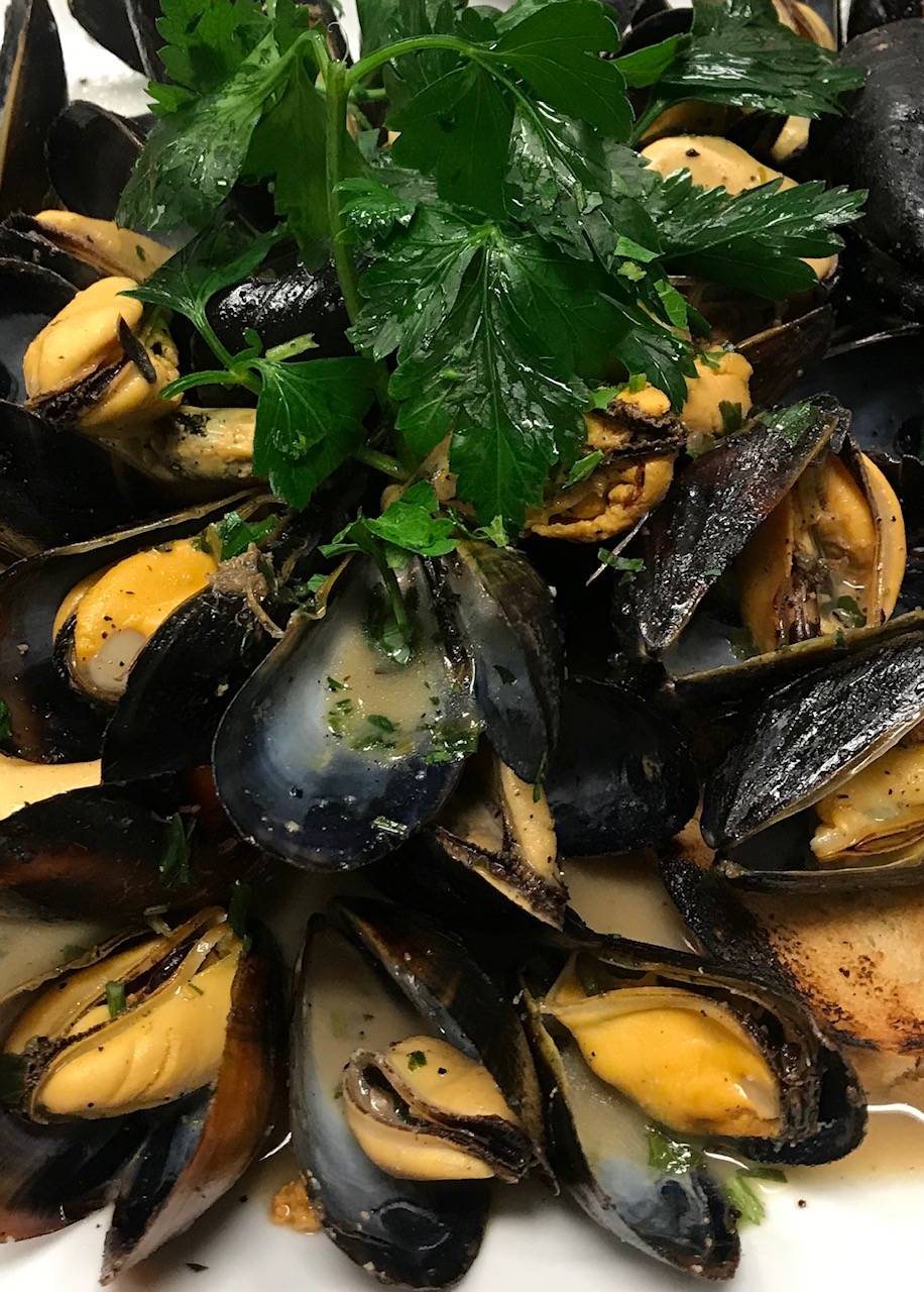 Pietro’s Ristorante Italiano &Wine Bar | restaurant | 6115 S Tamiami Trail, Sarasota, FL 34231, USA | 9415548395 OR +1 941-554-8395