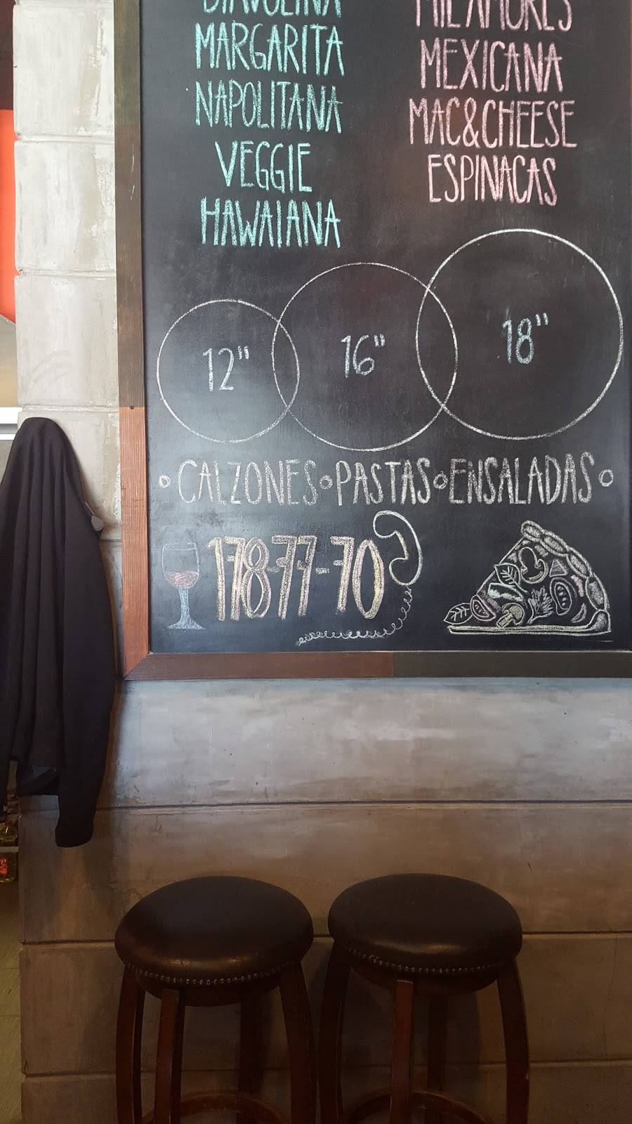 Metro Pizza | restaurant | Calle Diez 40, Zona Centro, 22800 Ensenada, B.C., Mexico | 016461781313 OR +52 646 178 1313