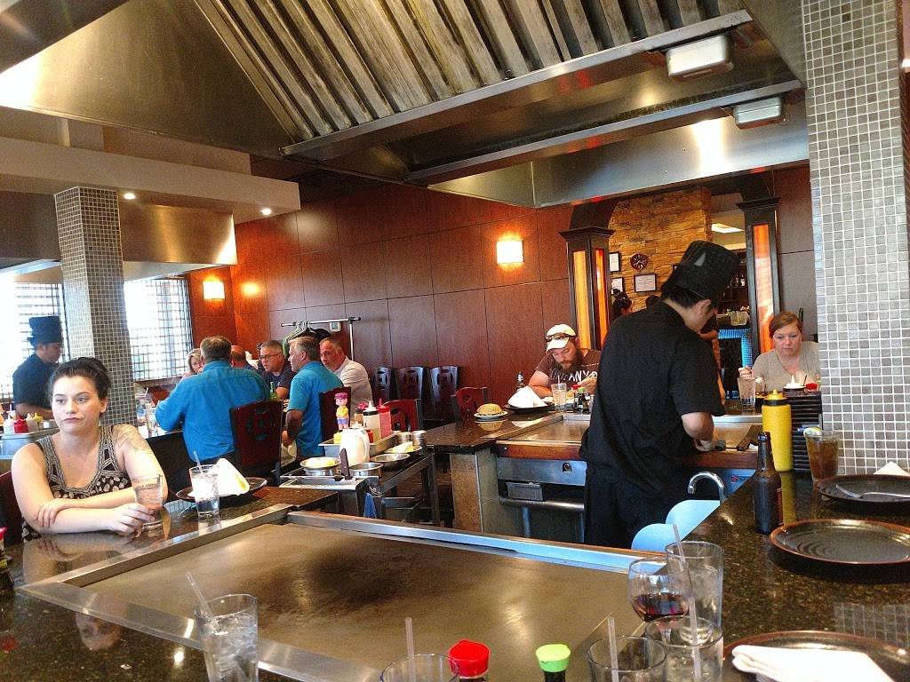 Ichiban Hibachi Steakhouse & Sushi Bar | restaurant | 3187 University Ave, Dubuque, IA 52001, USA | 5638450698 OR +1 563-845-0698