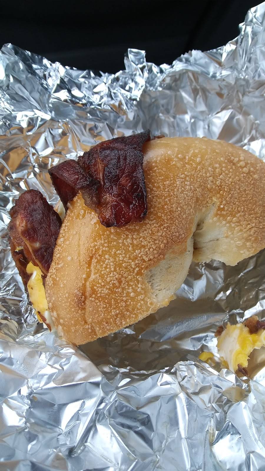 New York Bagel & Deli | bakery | 1097 Parkway Ave, Trenton, NJ 08628, USA | 6098820078 OR +1 609-882-0078