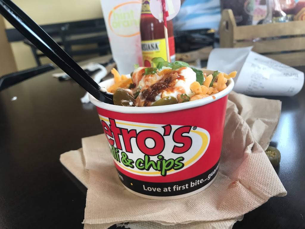 Petros Chili & Chips - West Hills | restaurant | 7005 Kingston Pike, Knoxville, TN 37919, USA | 8654505004 OR +1 865-450-5004