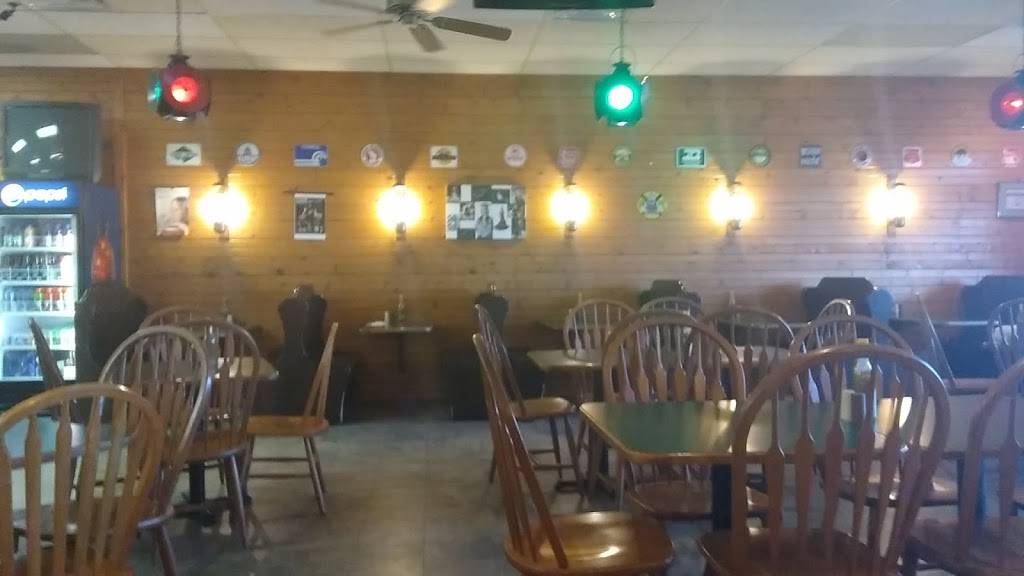 Liebers Boxcar Express | meal takeaway | 1974 N Henderson St, Galesburg, IL 61401, USA | 3093434626 OR +1 309-343-4626