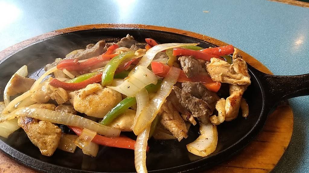 Mi Casita | restaurant | 110 N Carroll Blvd, Denton, TX 76201, USA | 9408911932 OR +1 940-891-1932