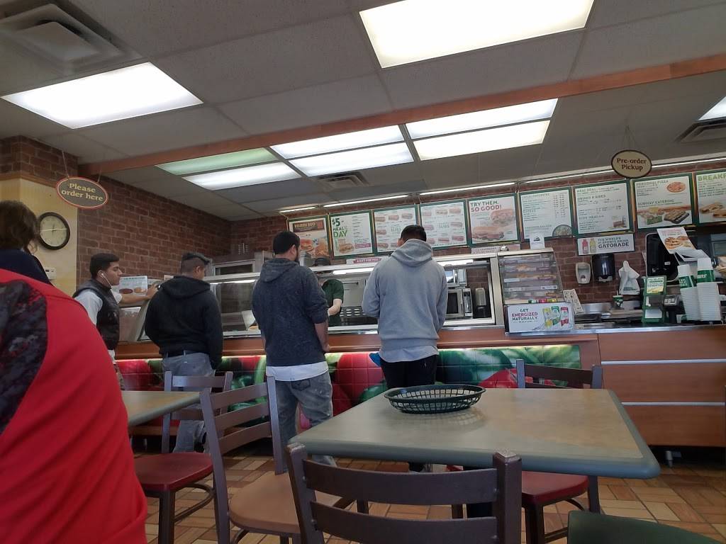 Subway | meal takeaway | 623 N, Hwy 6, Gretna, NE 68028, USA | 4023325077 OR +1 402-332-5077