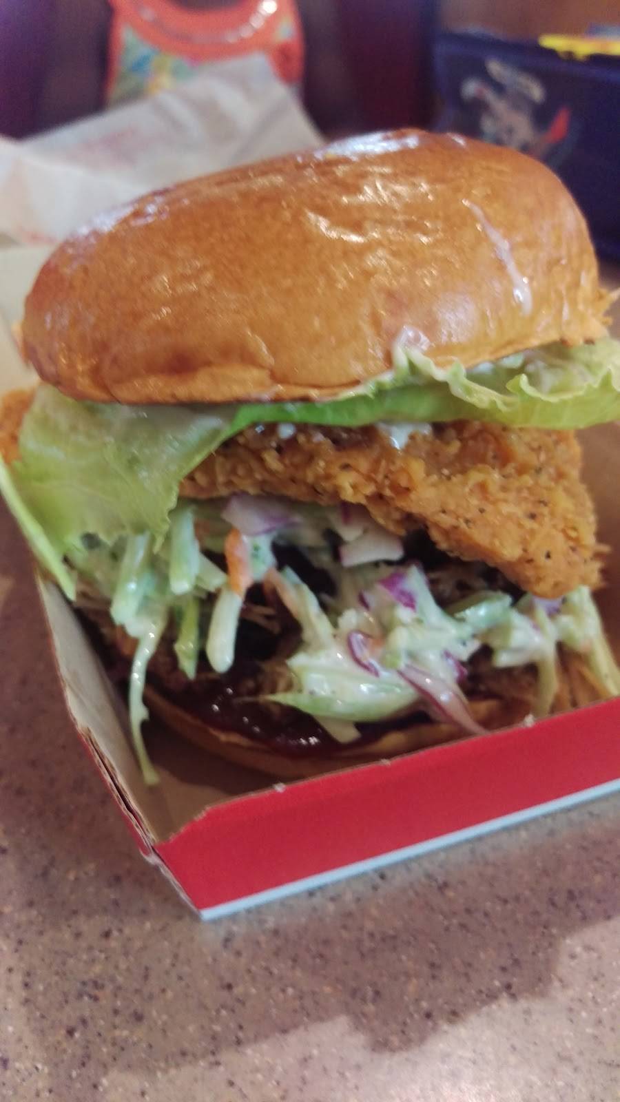 Wendys | restaurant | 4410 W Green Oaks Blvd, Arlington, TX 76016, USA | 6825874047 OR +1 682-587-4047