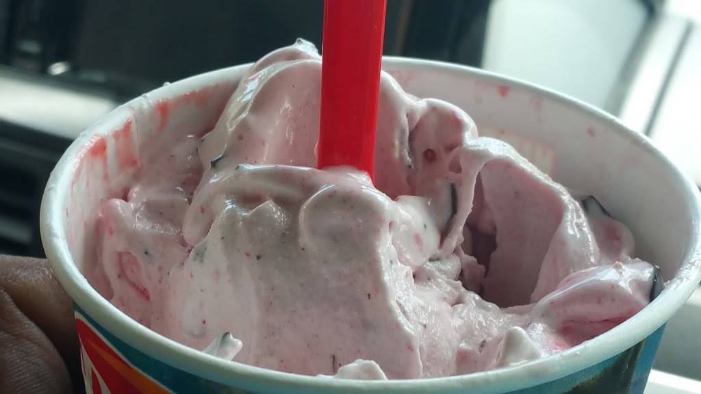 Dairy Queen Grill & Chill | restaurant | 3101 N 66th St N, St. Petersburg, FL 33710, USA | 7273438424 OR +1 727-343-8424