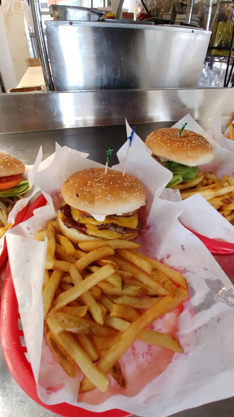 Triple XXX Family Restaurant | restaurant | 2 N Salisbury St, West Lafayette, IN 47906, USA | 7657435373 OR +1 765-743-5373