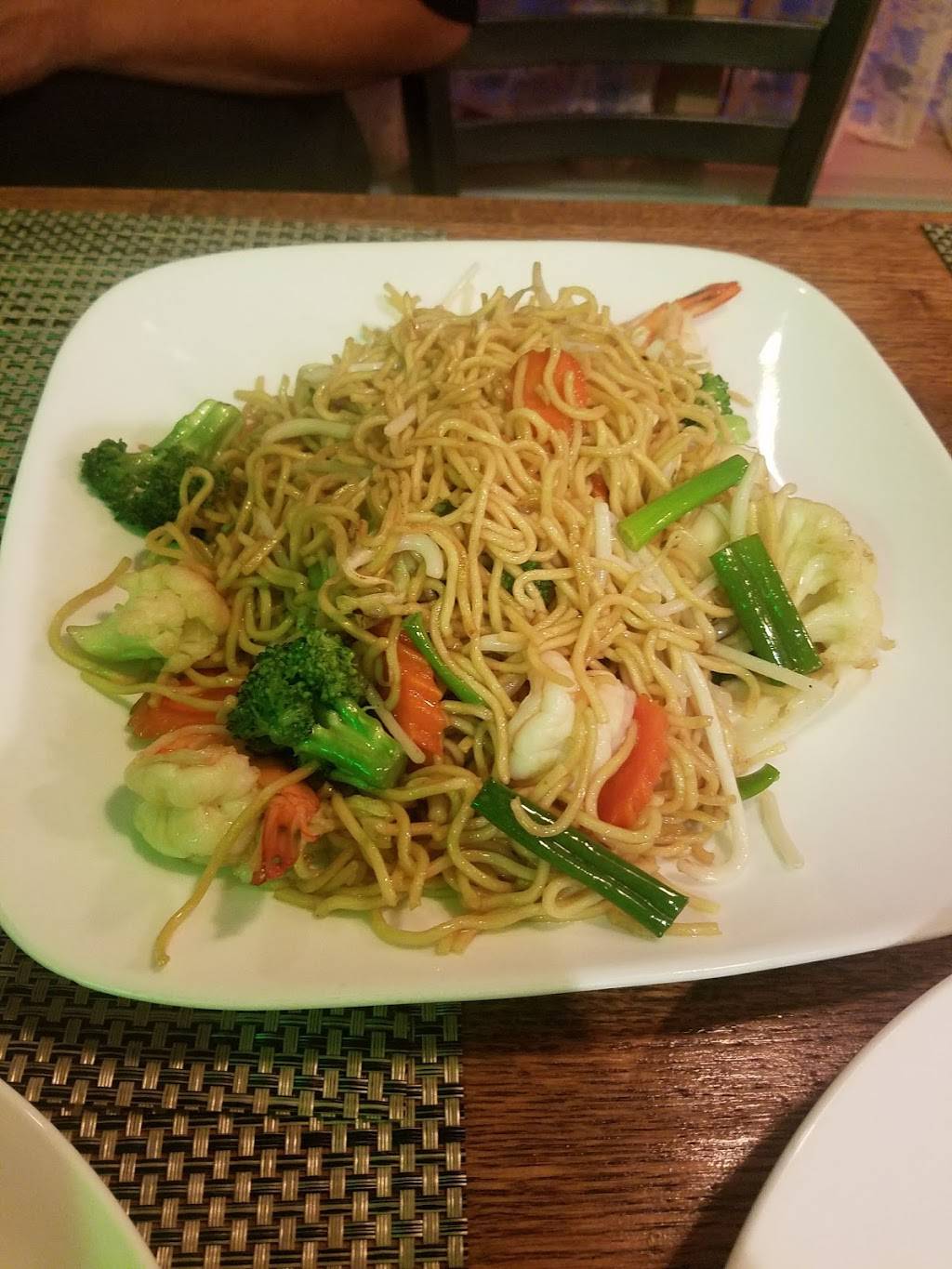 Im Aroi Thai Cuisine | restaurant | 525 N Garfield Ave, Montebello, CA 90640, USA | 3234907590 OR +1 323-490-7590