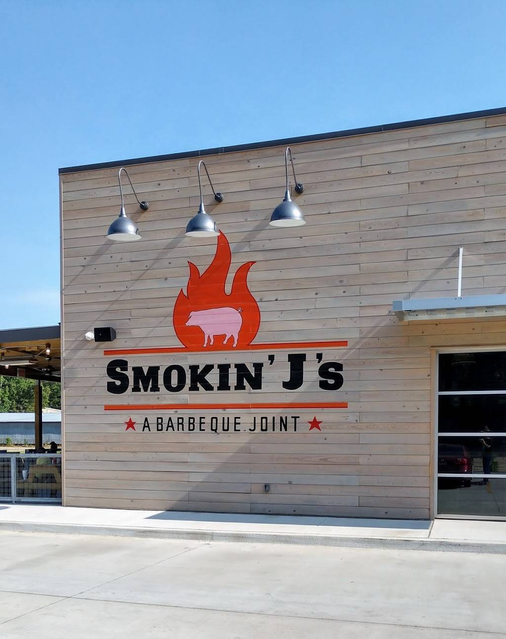 Smokin’ J’s BBQ | restaurant | 102 Broadway St, Minden, LA 71055, USA | 3186399570 OR +1 318-639-9570