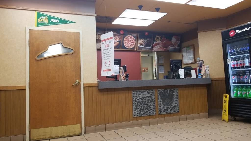 Pizza Hut | restaurant | 10378 Willard Way, Fairfax, VA 22030, USA | 7033854440 OR +1 703-385-4440