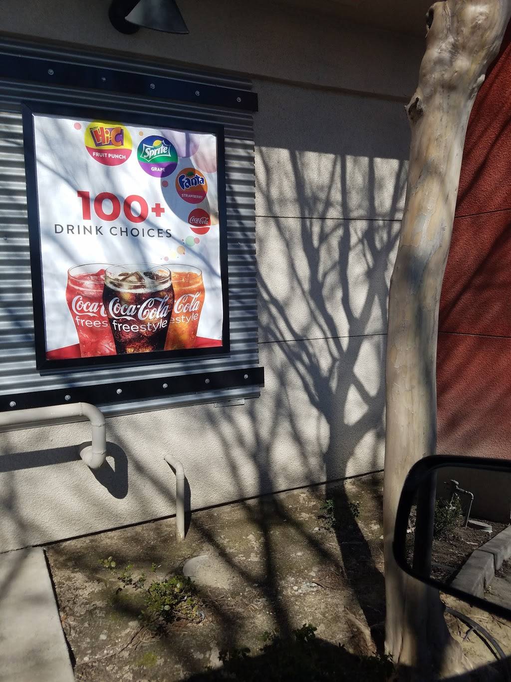 Jack in the Box | restaurant | 2601 Geer Rd, Turlock, CA 95382, USA | 2096561845 OR +1 209-656-1845