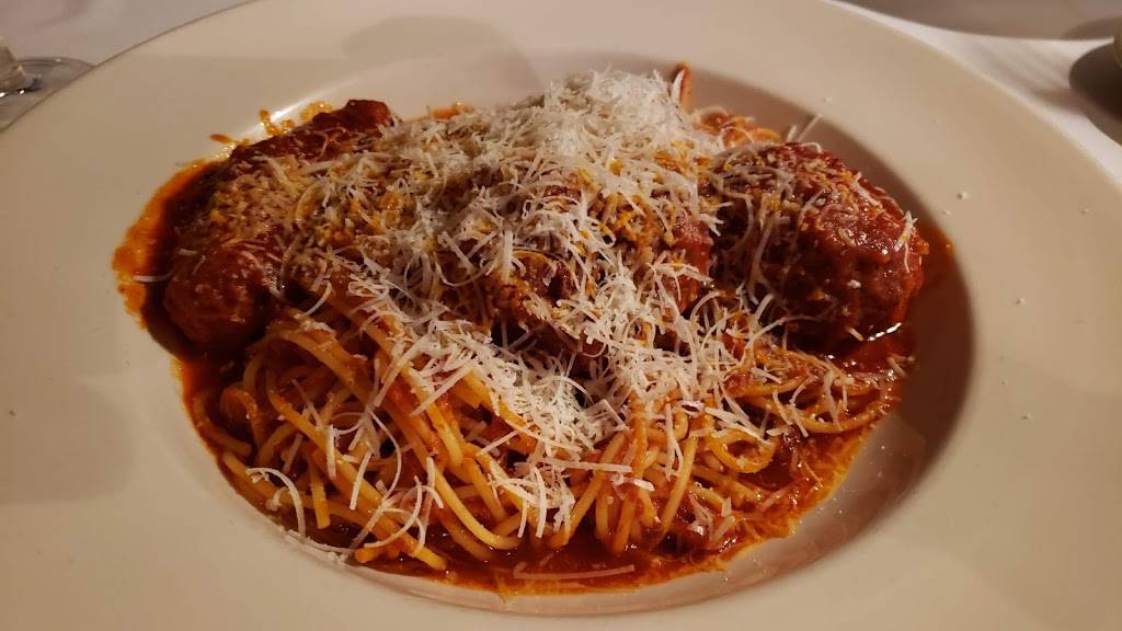 Dante & Luigis | restaurant | 762 S 10th St, Philadelphia, PA 19147, USA | 2159229501 OR +1 215-922-9501