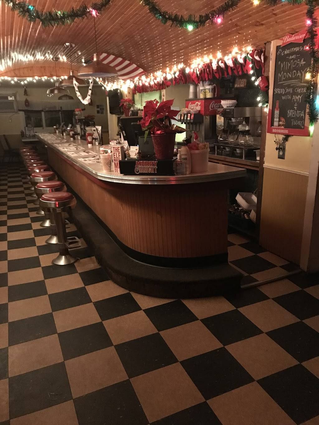 Johnnys Victory Diner | restaurant | 2731 Victory Hwy, Burrillville, RI 02830, USA | 4017652661 OR +1 401-765-2661