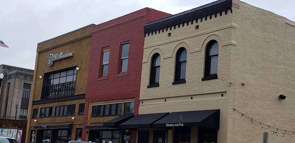 3Halves Brewing Co. | restaurant | 110 E Kansas St, Liberty, MO 64068, USA | 8164296886 OR +1 816-429-6886