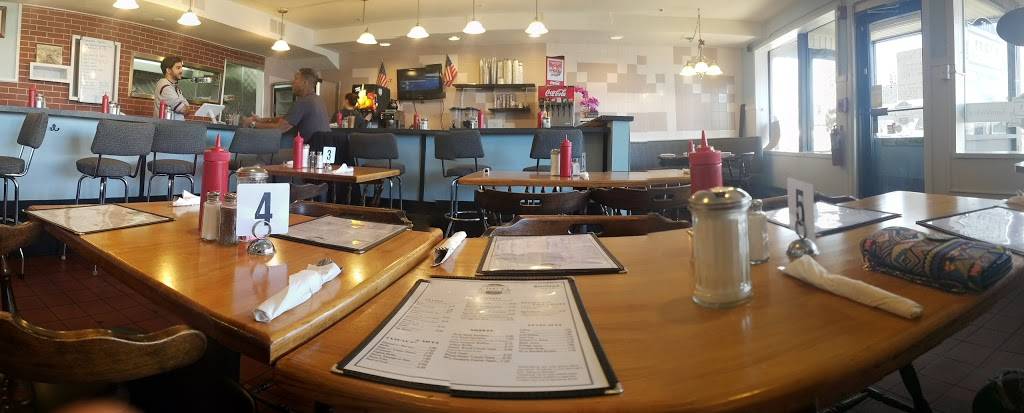 Eddys Diner | restaurant | 187 Beach St, Malden, MA 02148, USA | 7816053077 OR +1 781-605-3077