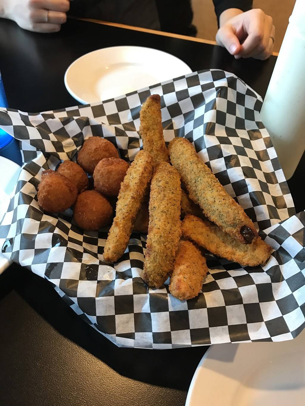 The Gateway Grill | restaurant | 3198 Gateway St, Springfield, OR 97477, USA | 5416538876 OR +1 541-653-8876