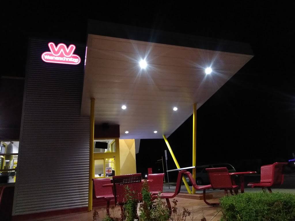 Wienerschnitzel | restaurant | 2551 Corona Dr NW, Albuquerque, NM 87120, USA | 5058368636 OR +1 505-836-8636